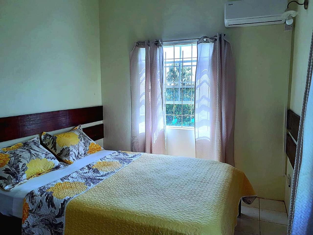 Juju'S Cottage With Magnificent Views Laborie Exterior foto